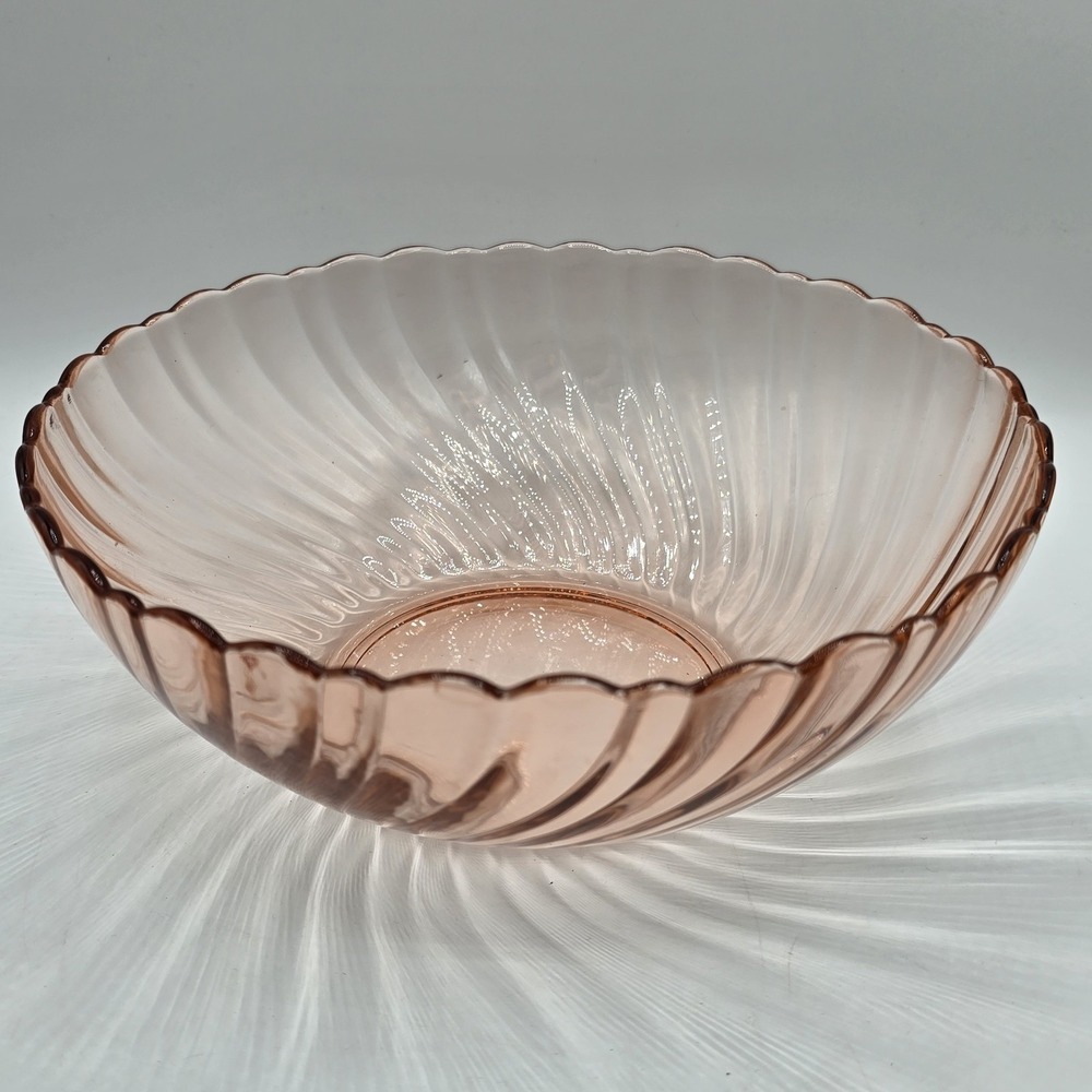 9" Vintage ARCOROC FRANCE Rosaline Pink Swirl Serving Bowl‎